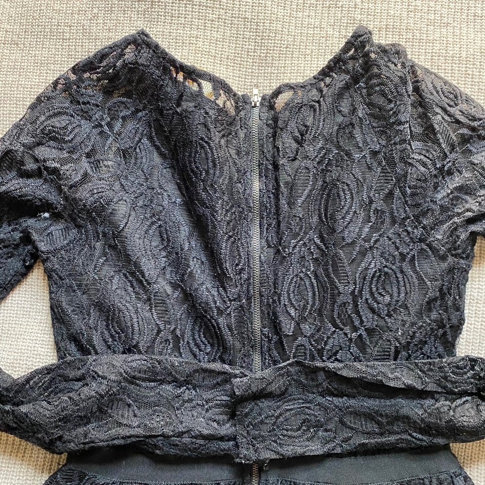 Classic Black Lace Dress - Picture 7 of 7